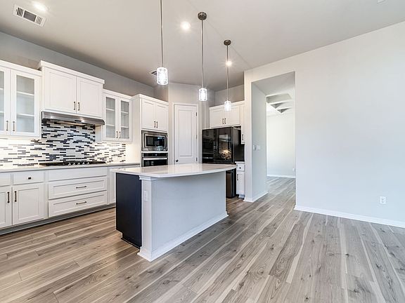 4th image of 439 Painted Creek Way