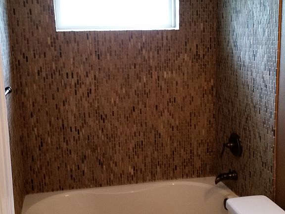 Spare Bath with Jacuzzi Tub