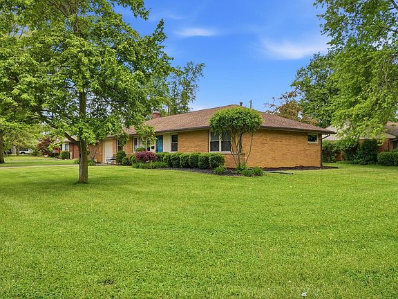 3rd image of 5174 Heritage Ln
