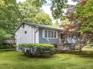 94 Smith Hill Rd, Airmont, NY 10952