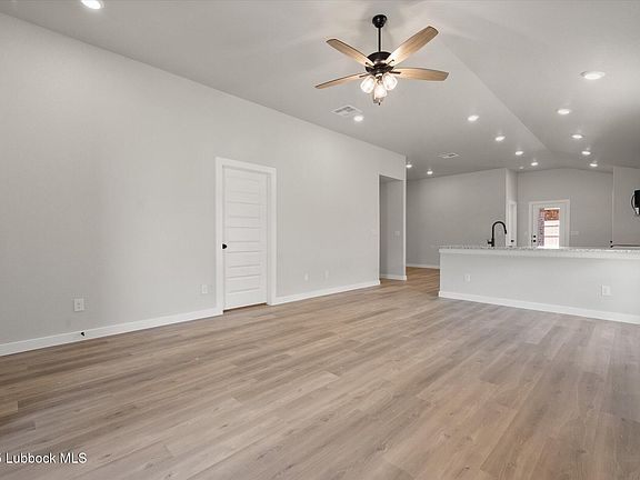 4th image of 2907 Durham Ave