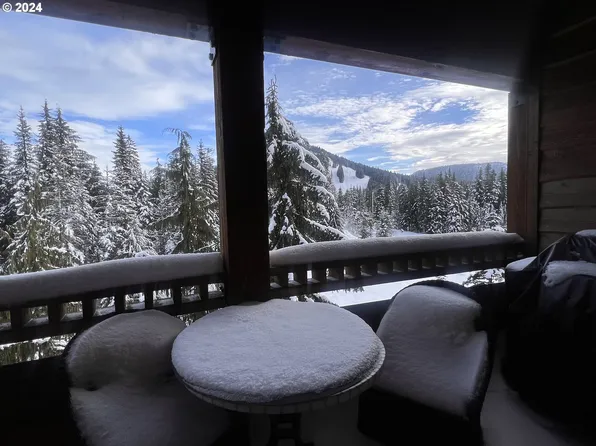 31226 E Collins Lake Rd #27, Government Camp, OR 97028