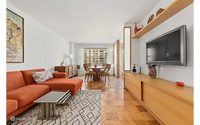 Sold by Douglas Elliman | media 14