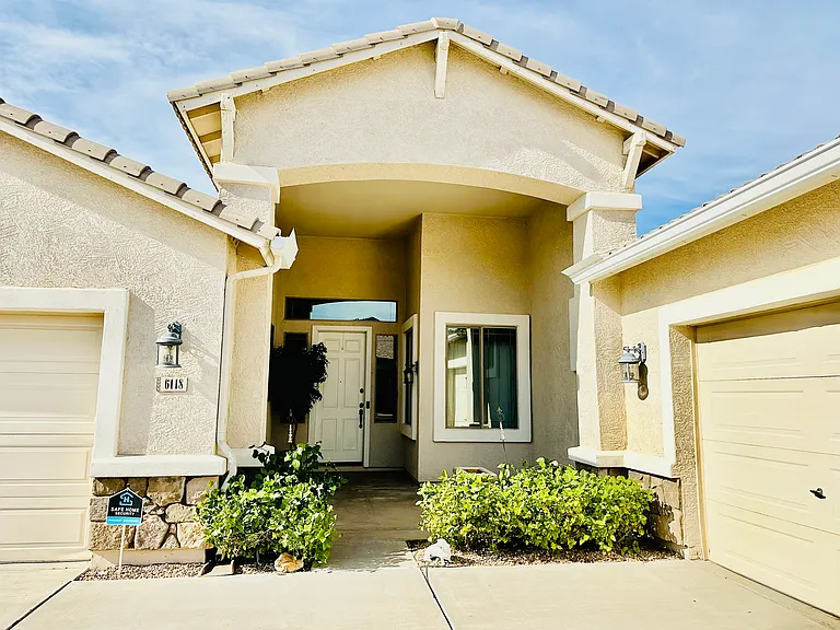 6118 N 133rd Ave — Photo 3