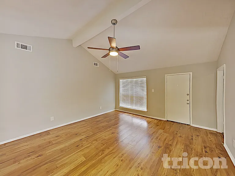 18603 Bridoon Dr — Photo 3