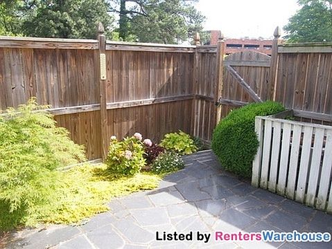 4th image of 1324 Maple Ave