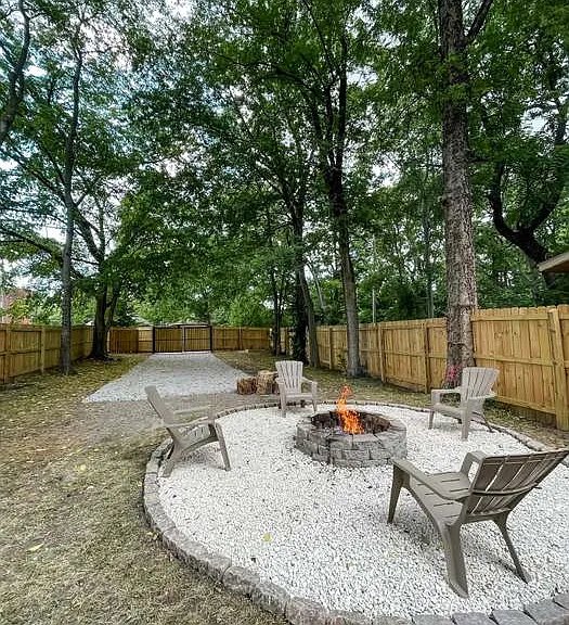108 Claiborne St — Photo 24