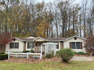 5155 University Dr, Geneva, OH 44041