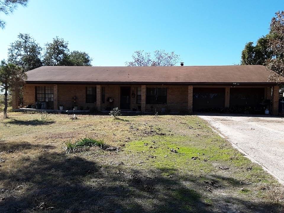 2nd image of 300 Robin Ln