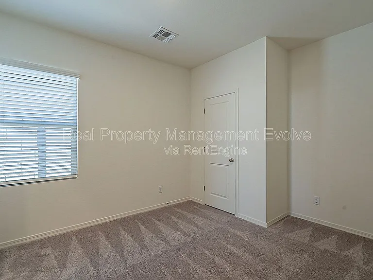 6450 W Magdalena Ln — Photo 19