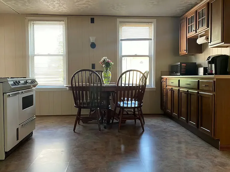 12 E Shelby St #2 — Photo 4