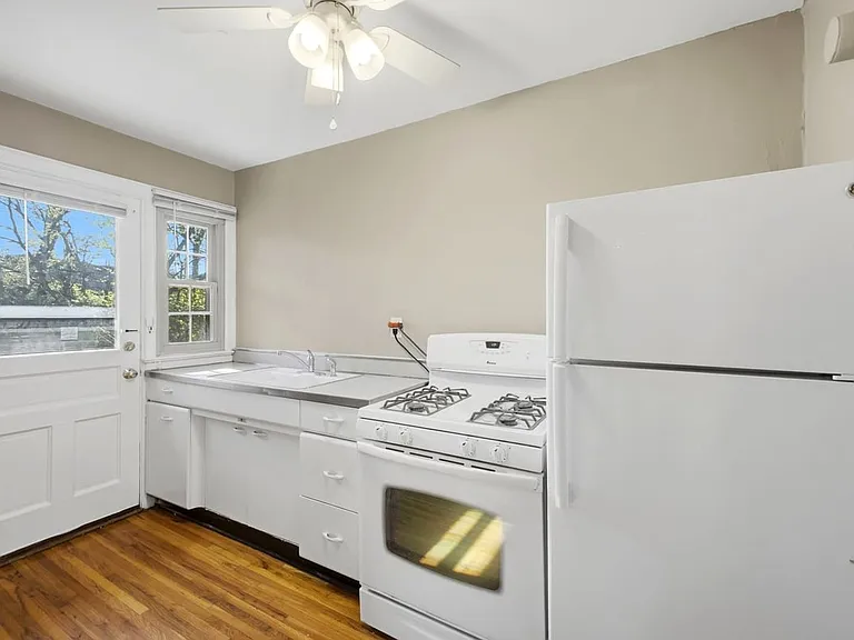 25 W Tulane Rd #C — Photo 23