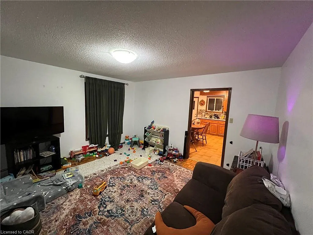 2 bed, 1.0 bath, 1000 sqft, $2,000 — Photo 4