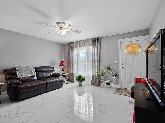 5th image of 8716 TRIONFO AVENUE