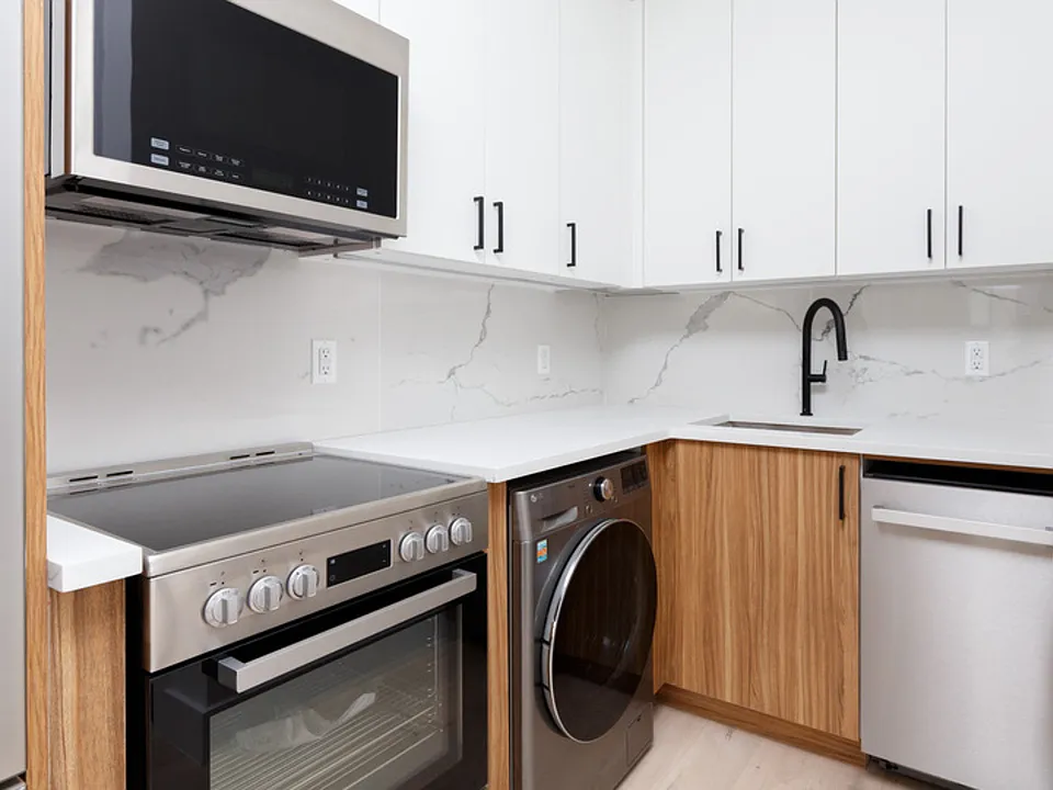 1236 Bedford Ave #2C