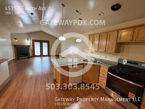 4535 SE 40th Ave — Photo 11