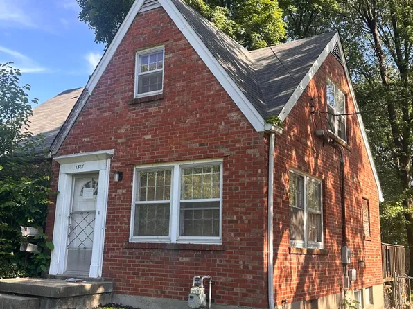 1567 Clara Ave, Louisville, KY 40215
