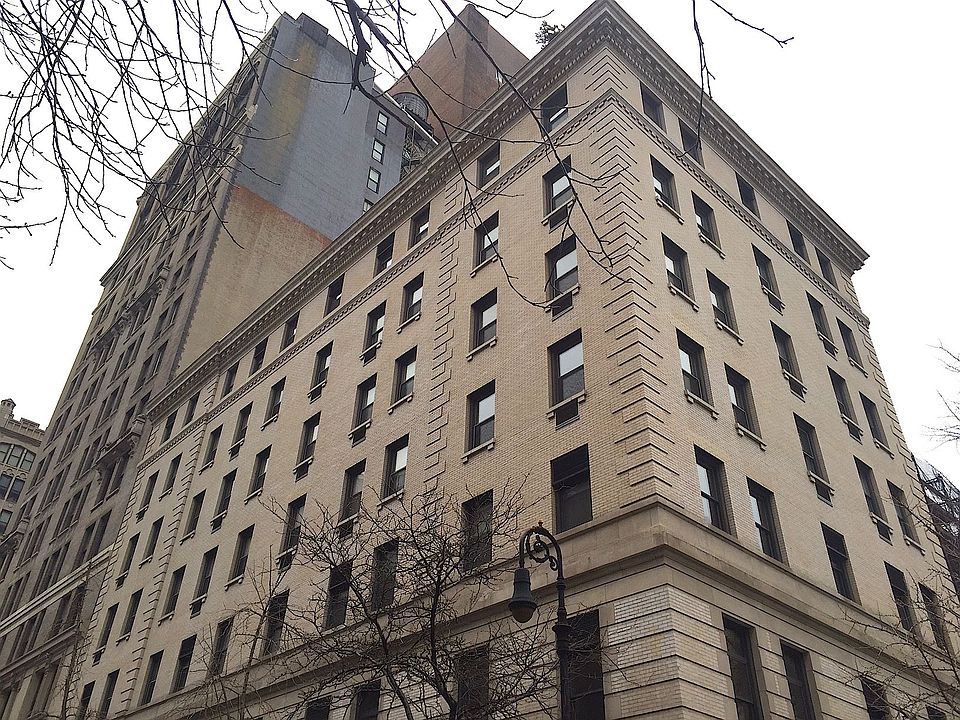 1st image of 7 Gramercy Park W #3A