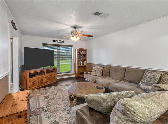 4th image of 1630 Palermo Dr