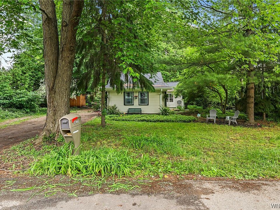 5875 Lakeview Ter, Lake View, NY 14085 Zillow