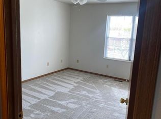 1711 Truman Dr #1713, Breese, IL 62230