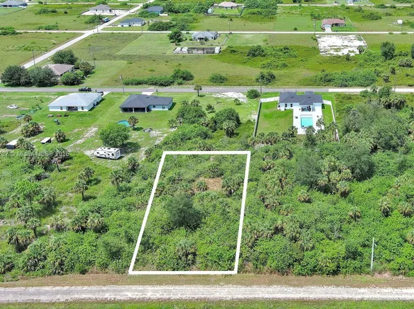 1507 Hines Ave, Lehigh Acres, FL 33972