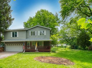 716 Ogden Rd, New Lenox, IL 60451