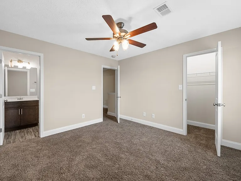 1000 Henry Place Blvd #901 — Photo 13
