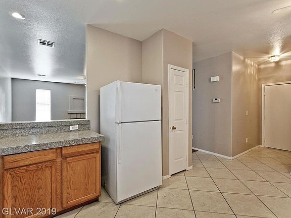 4th image of 5920 Royal Castle Ln