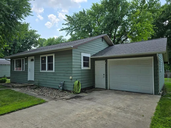 412 Hill Ave N, Jasper, MN 56144