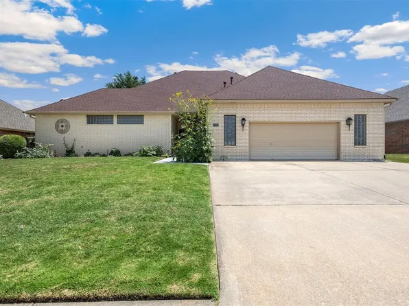 812 Julies Trl, Edmond, OK 73012