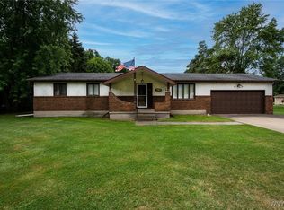 6953 Ralph Ct, Niagara Falls, NY 14304