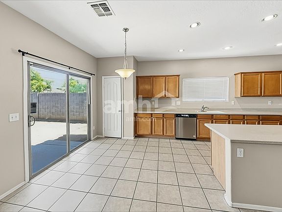 5th image of 2548 W Spencer Run