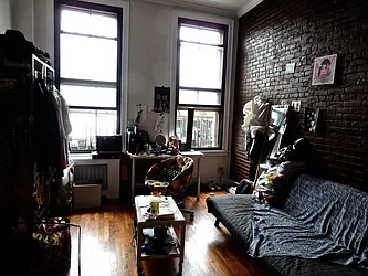 Rented by Aimee Grodanz, LREB