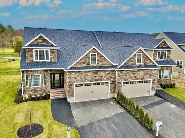 10 Cape Club Dr #1, Sharon, MA 02067