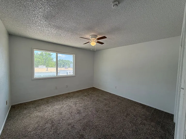 313 Innsdale Ter — Photo 17