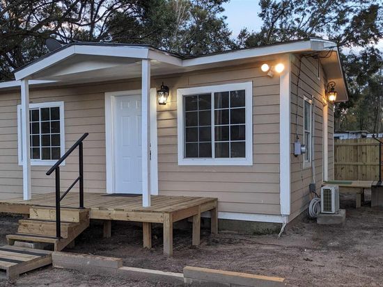 8322 Binkley St, Pensacola, FL 32514