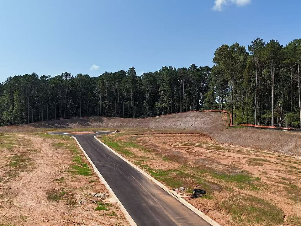 2nd image of 522 Stewart Mill Rd