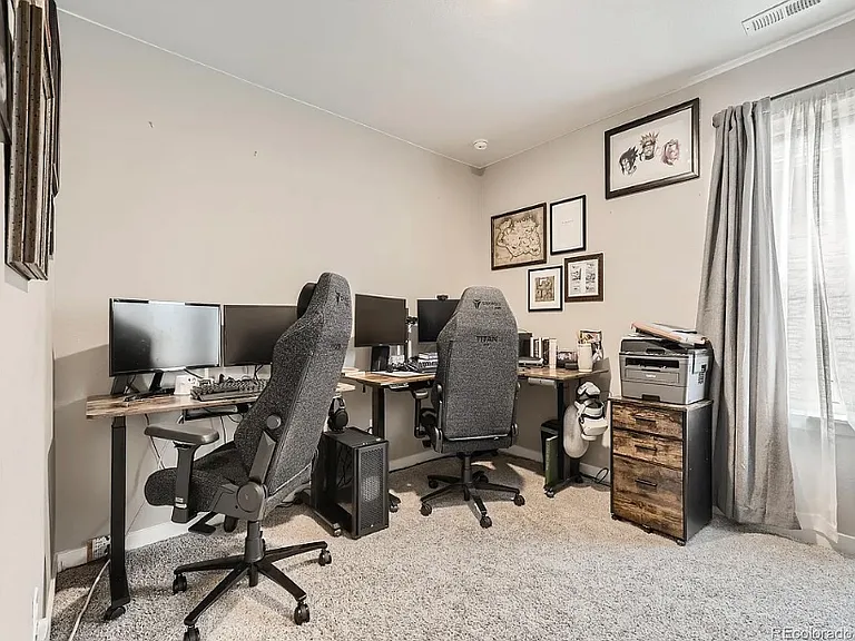 723 N Quatar St — Photo 5