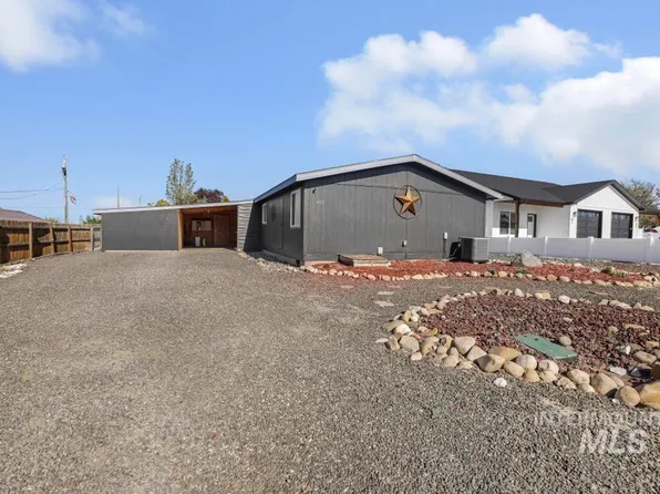 937 Katherine St, Buhl, ID 83316