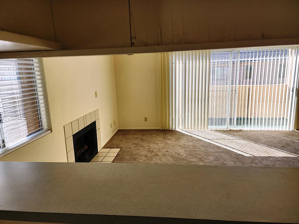 Kitchen pass through to the living room
