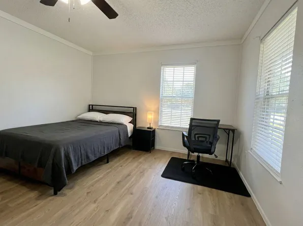 (undisclosed Address), Arlington, TX 76016