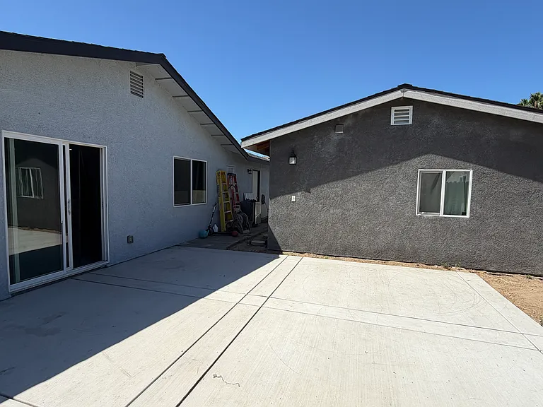 5108 Clark St — Photo 14