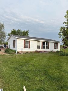 5150 Quarterline Rd, Kewadin, MI, 49648