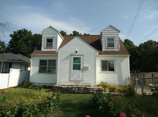 118 W Holmes Rd, Lansing, MI 48910