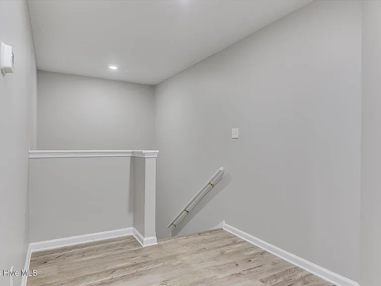 7604 Pleasantville Way — Photo 35