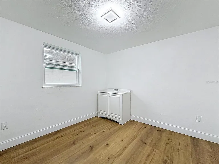 3316 W Nassau St — Photo 26