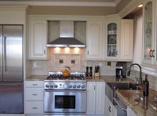 29 Harbor View Dr, Richmond, CA 94804