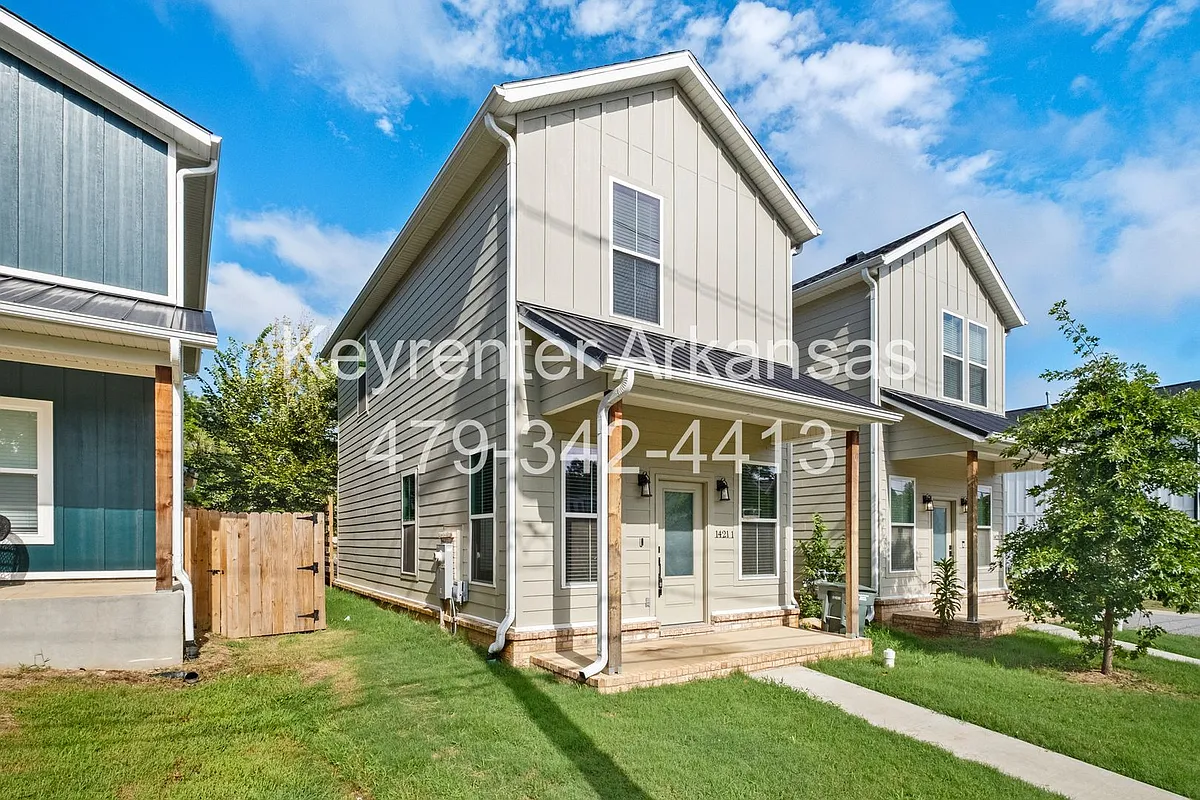 Building Photo - Duncan St Duplex