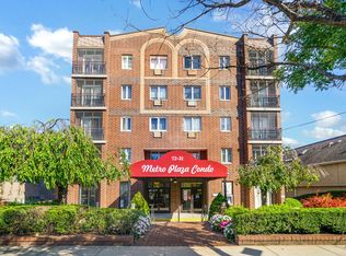 72-31 Metropolitan Ave #2G, Middle Village, NY 11379
